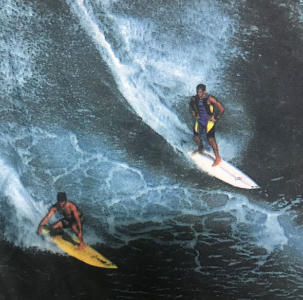 The Big Wave | Men's Graphic Upclose
